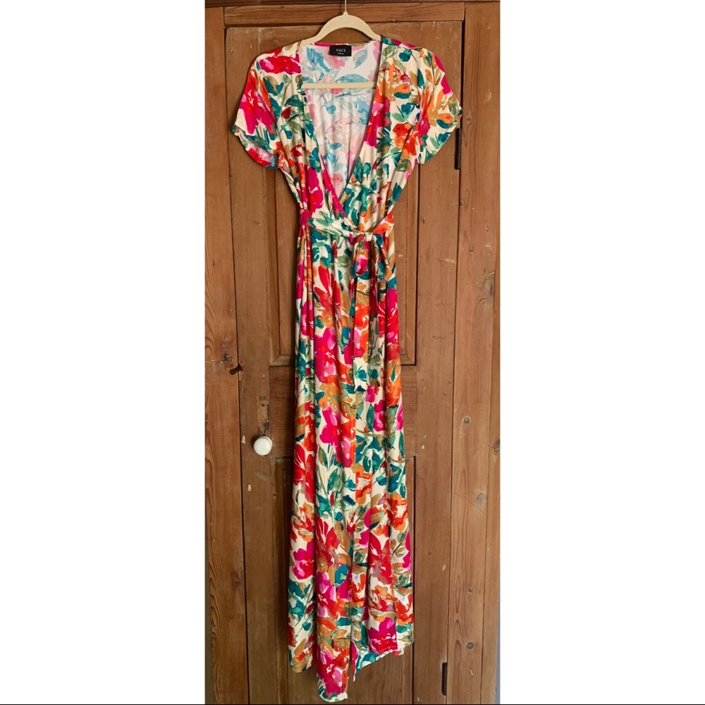 Vici pink/red floral short sleeve maxi wrap dress